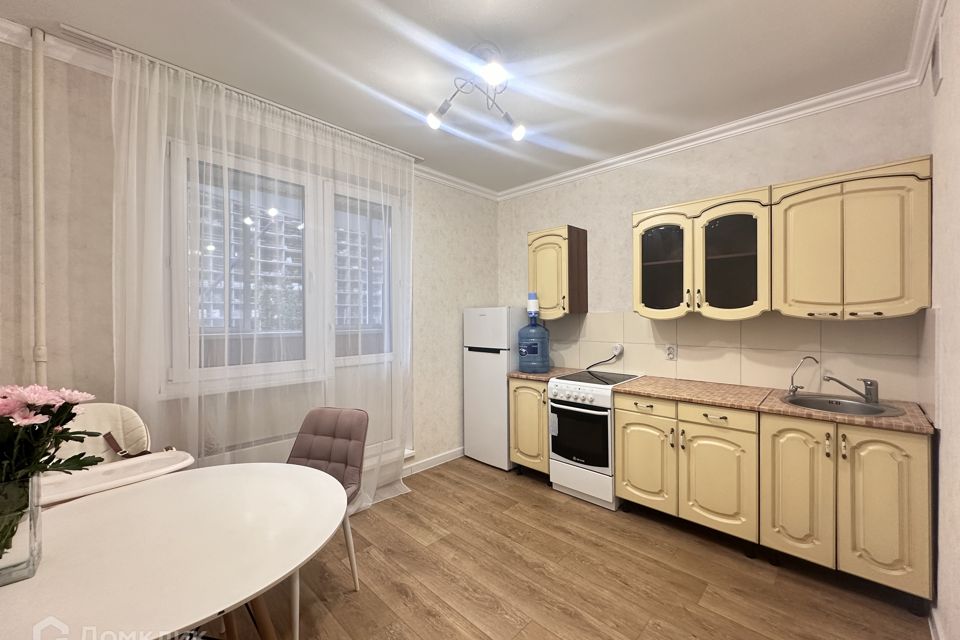 Продаётся 2-комнатная квартира, 61.4 м²