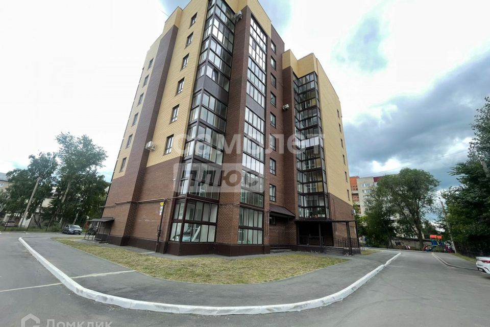 Продаётся 3-комнатная квартира, 103 м²