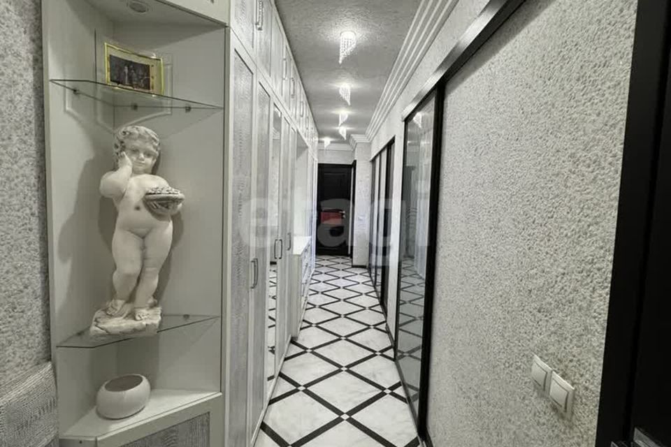 Продаётся 3-комнатная квартира, 77.8 м²