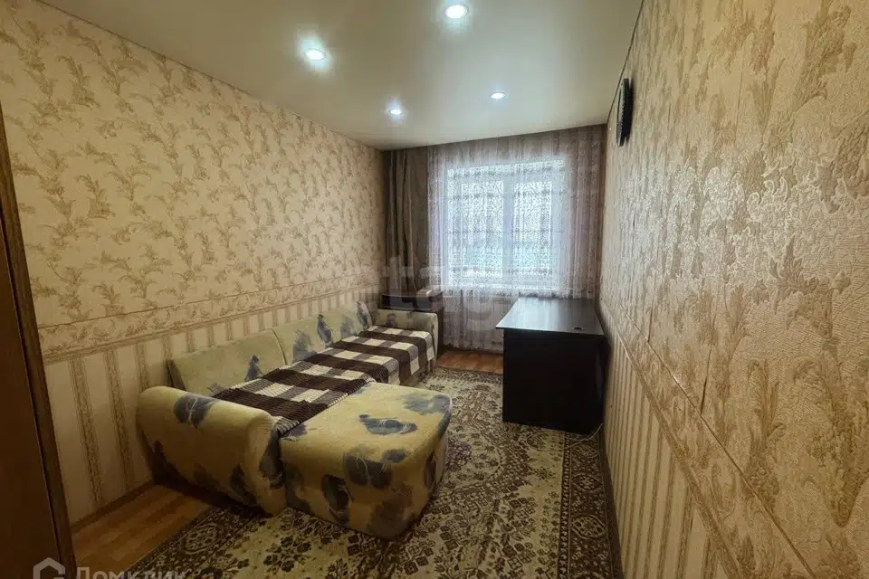 Продаётся 3-комнатная квартира, 55.9 м²