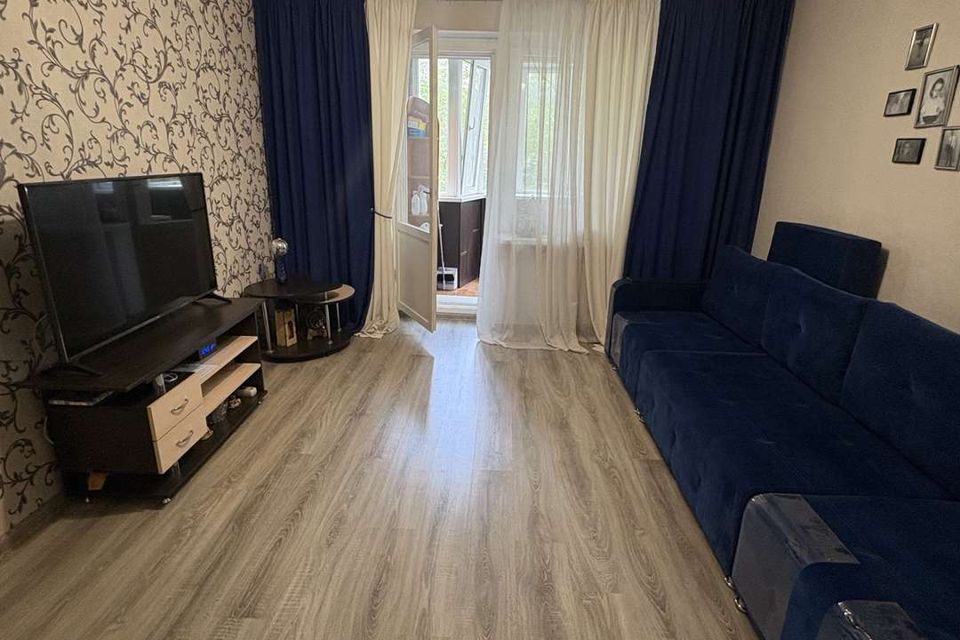 Продаётся 3-комнатная квартира, 61.9 м²