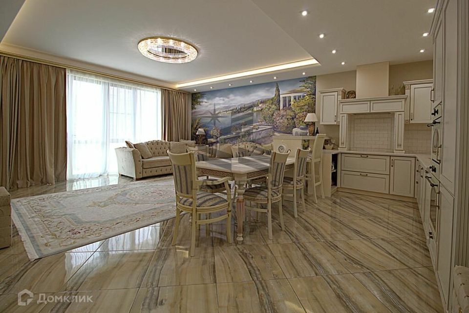 Сдаётся 2-комнатная квартира, 86.6 м²