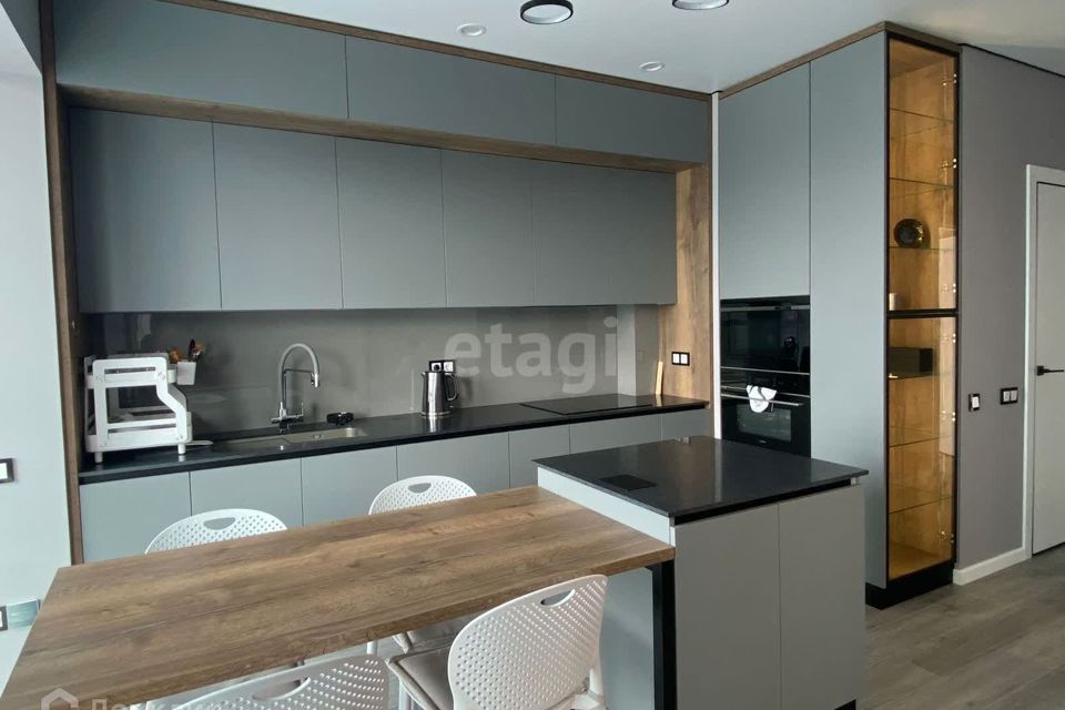 Сдаётся 2-комнатная квартира, 57 м²