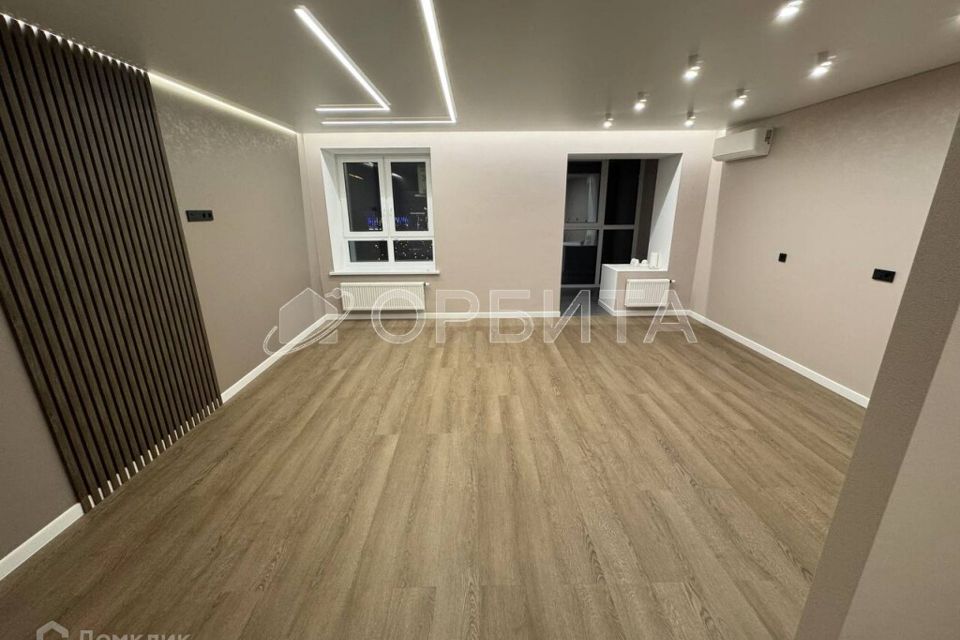 Продаётся 1-комнатная квартира, 67.3 м²