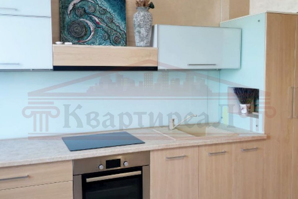 Сдаётся 2-комнатная квартира, 76 м²