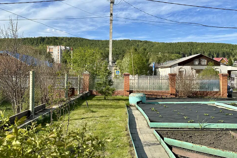 Продаётся 2-этажный дом, 240.6 м²