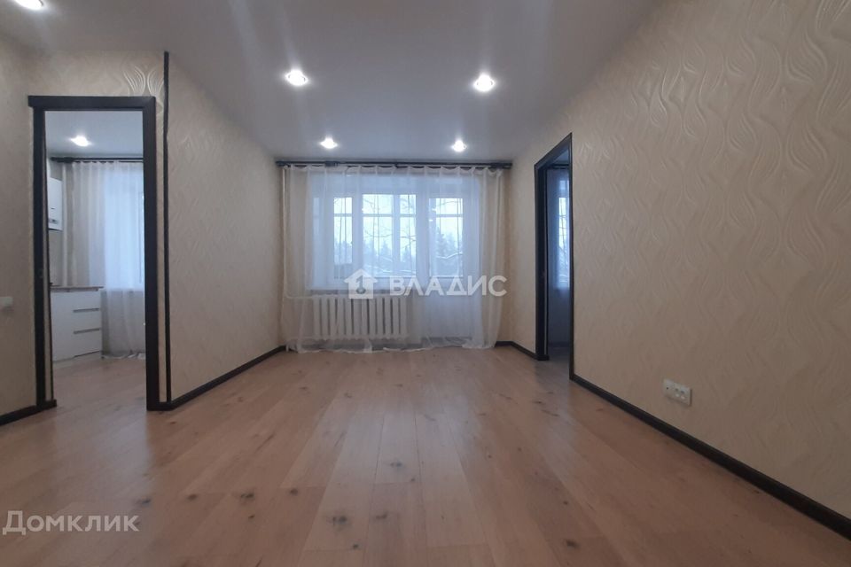 Продаётся 3-комнатная квартира, 42.9 м²