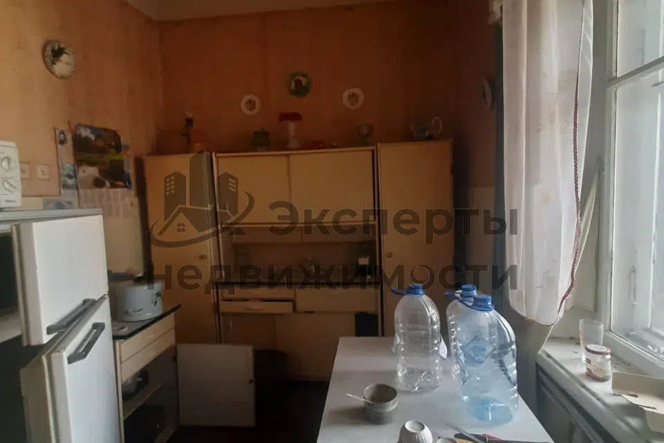 Продаётся 4-комнатная квартира, 103 м²