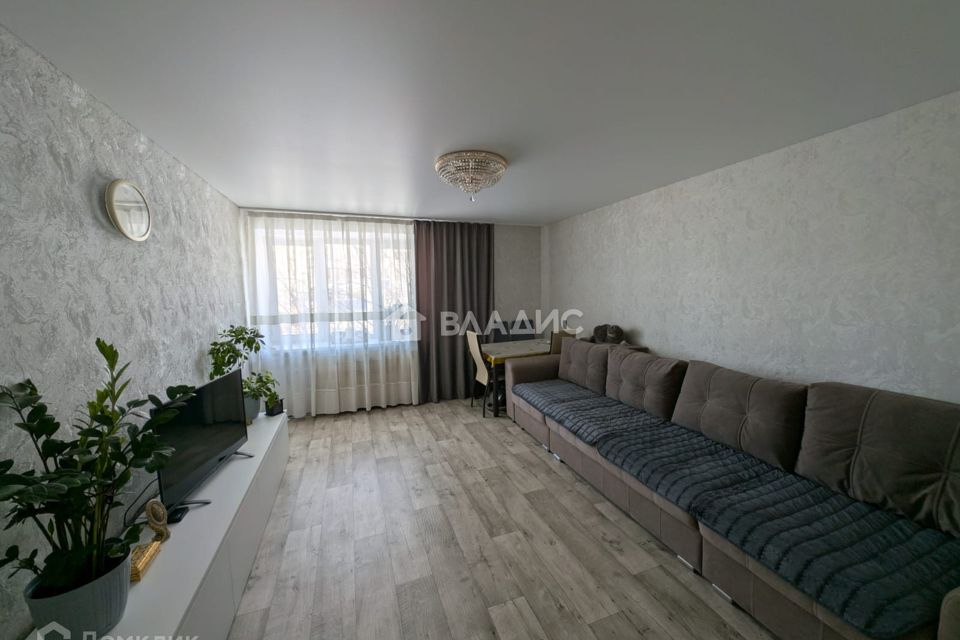 Продаётся 3-комнатная квартира, 60.5 м²