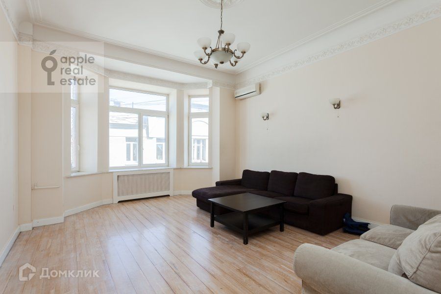 Сдаётся 4-комнатная квартира, 130 м²