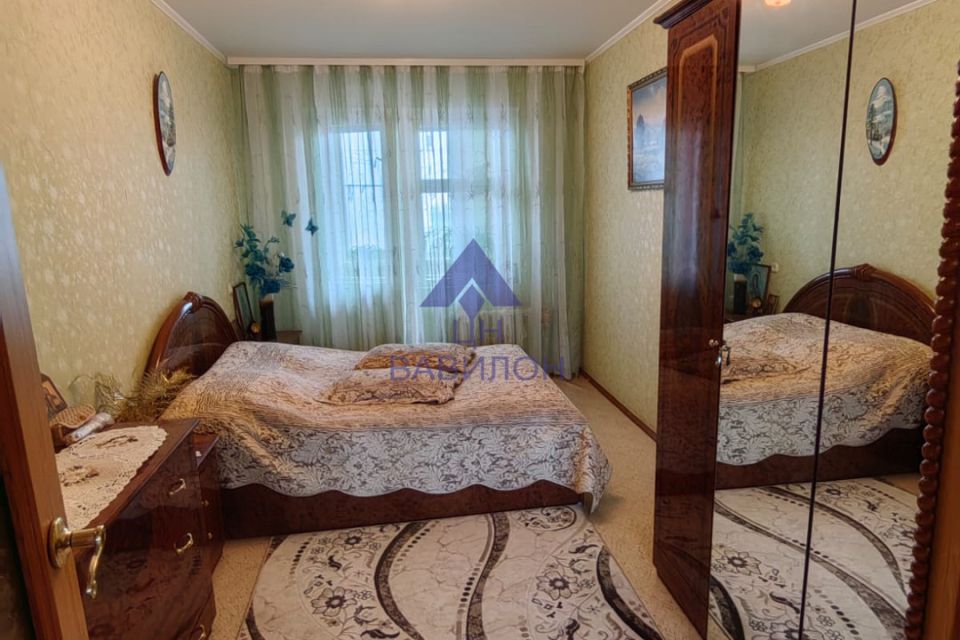 Продаётся 4-комнатная квартира, 74 м²
