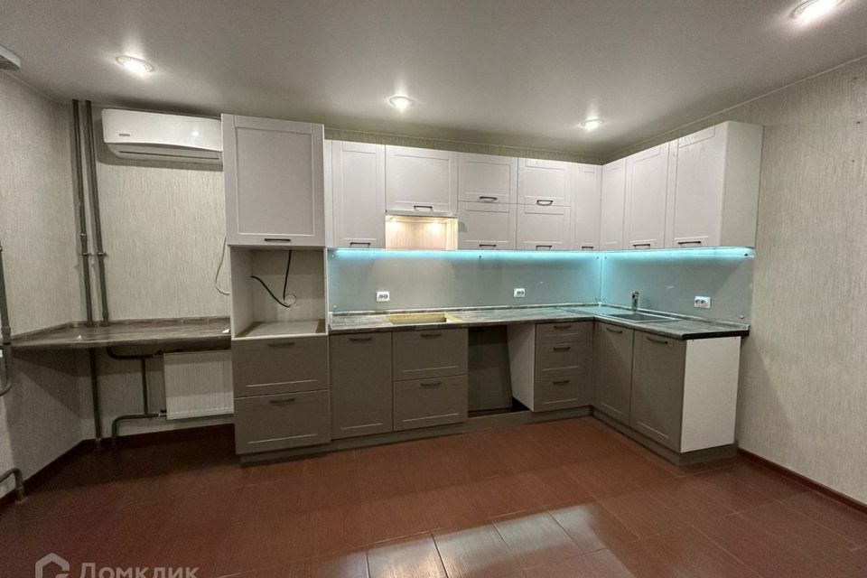 Продаётся 2-комнатная квартира, 64.6 м²