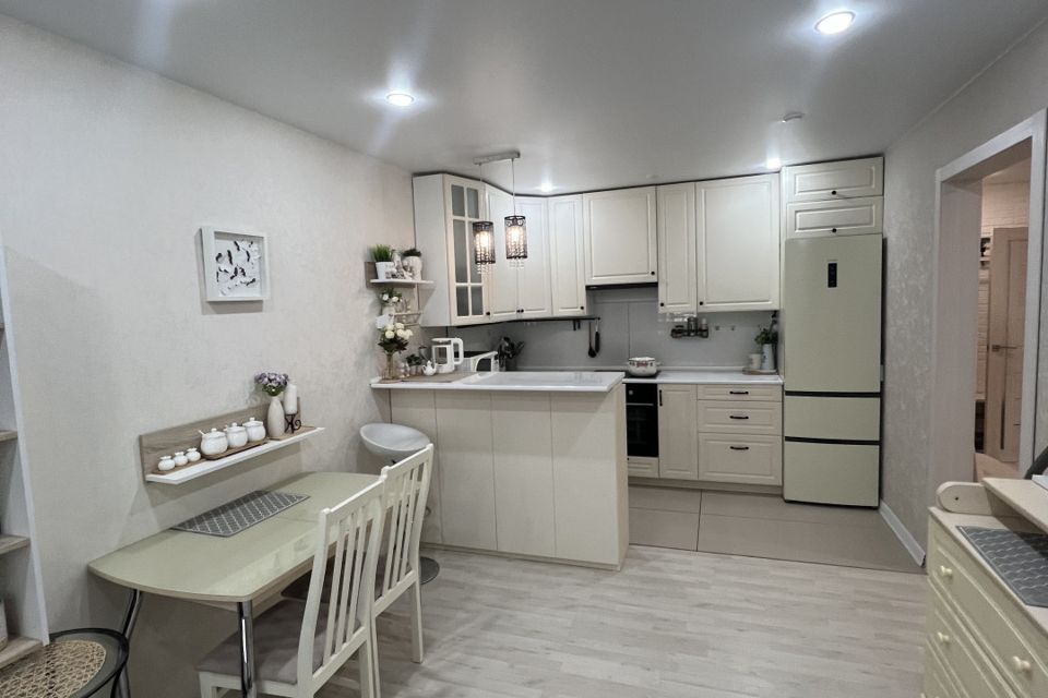 Продаётся 3-комнатная квартира, 70 м²