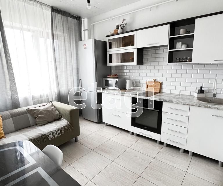 Продаётся 2-комнатная квартира, 61.3 м²
