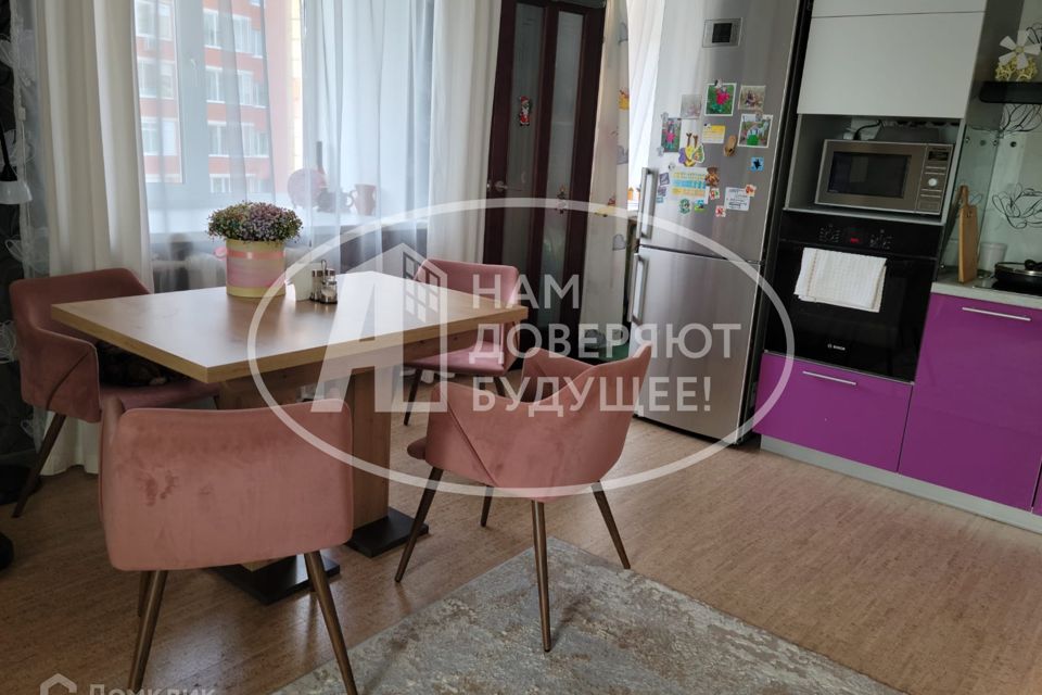 Продаётся 3-комнатная квартира, 61.2 м²