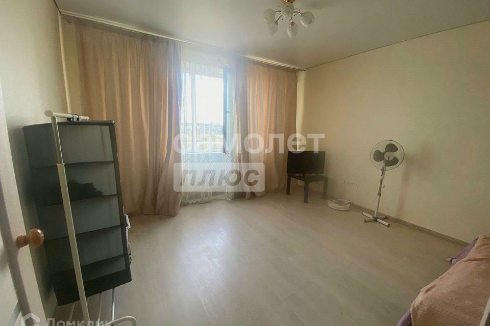 Продаётся 1-комнатная квартира, 37.3 м²