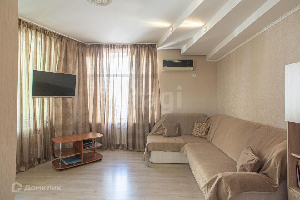 Продаётся 2-комнатная квартира, 69 м²