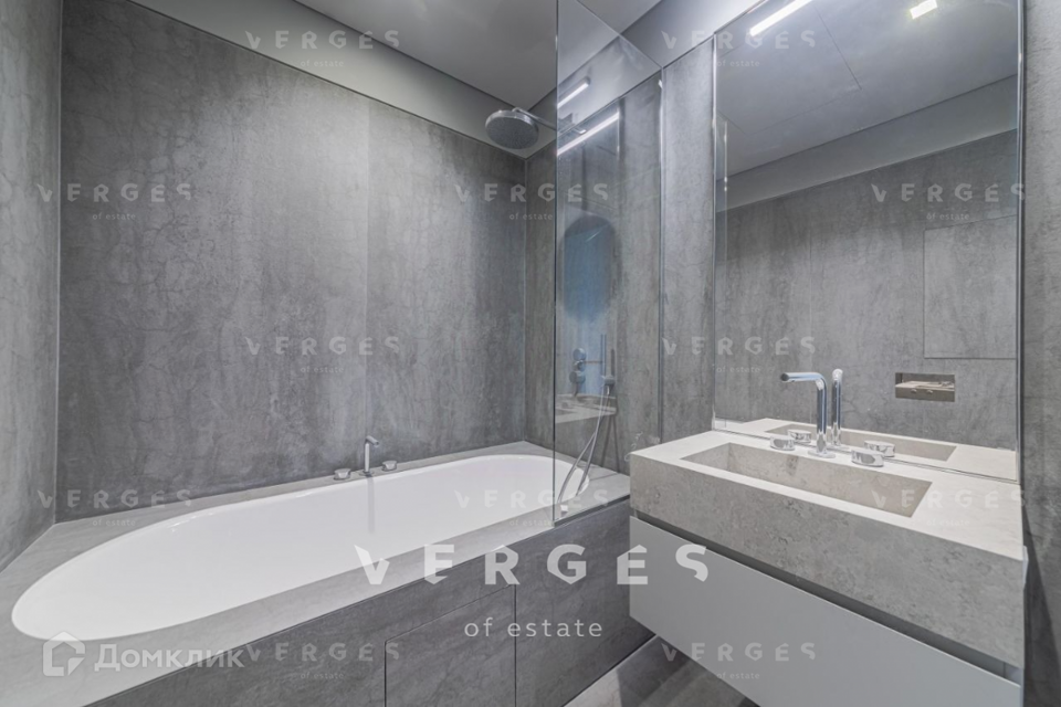 Продаётся 2-комнатная квартира, 88 м²