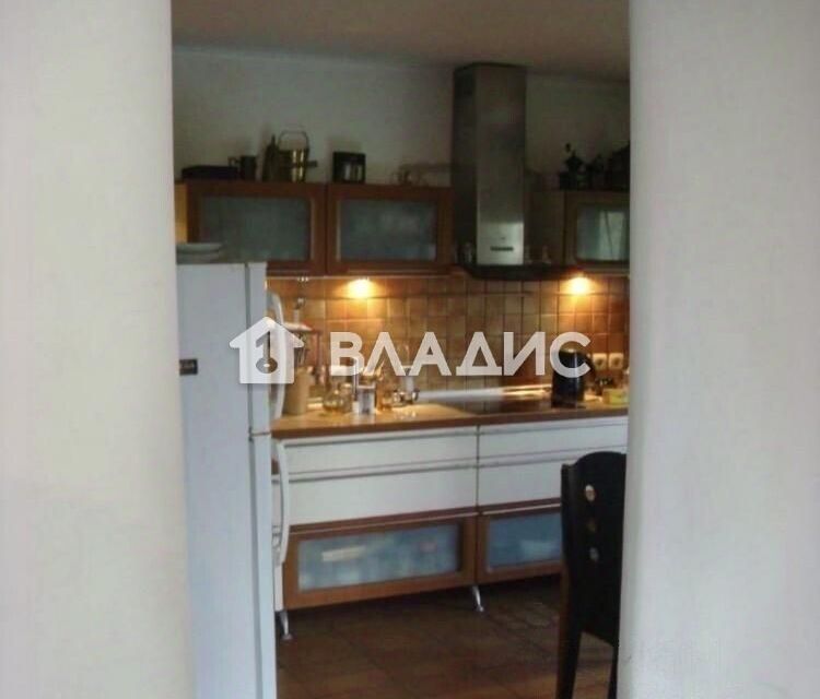 Продаётся 3-комнатная квартира, 98.4 м²