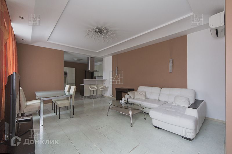 Сдаётся 3-комнатная квартира, 115 м²