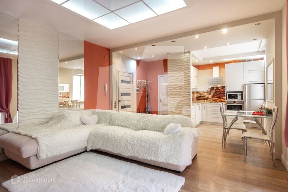 Продаётся 5-комнатная квартира, 102.3 м²