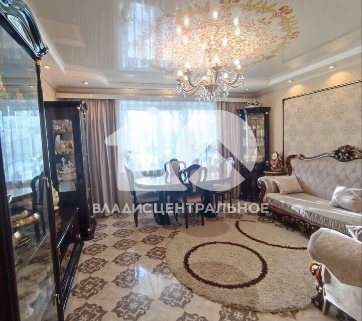 Продаётся 4-комнатная квартира, 77.3 м²