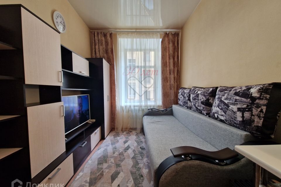 Продаётся комната в 4-комн. квартире, 14 м²