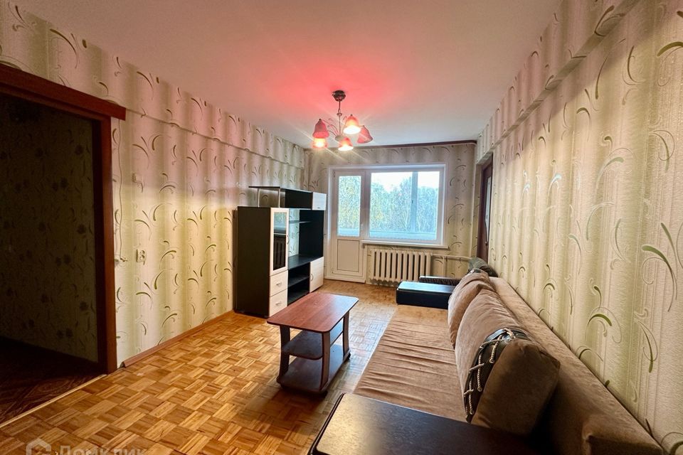 Продаётся 4-комнатная квартира, 58.9 м²