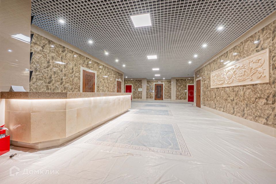 Продаётся 3-комнатная квартира, 182.3 м²