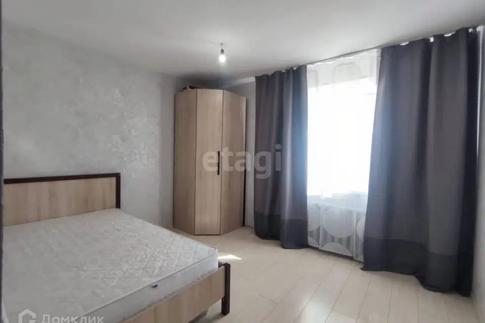 Продаётся 4-комнатная квартира, 70.9 м²