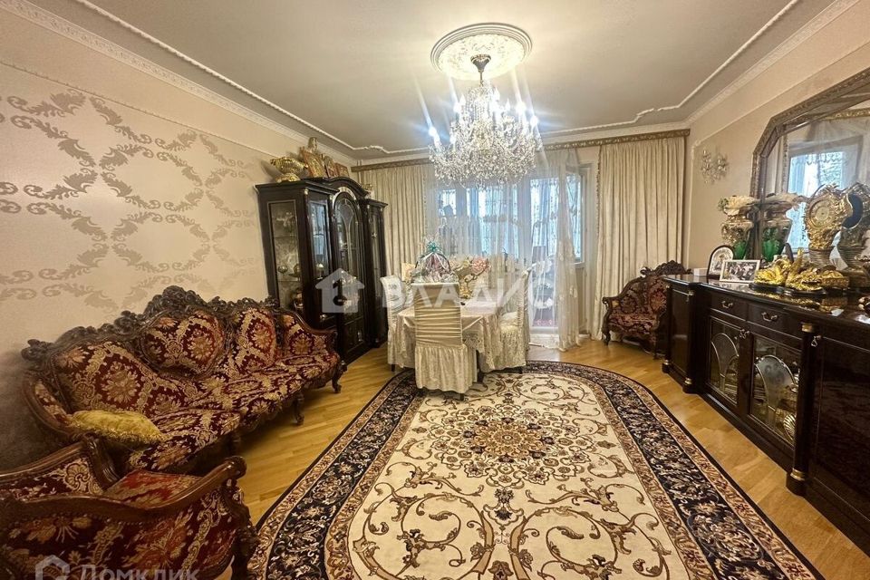 Продаётся 3-комнатная квартира, 101 м²