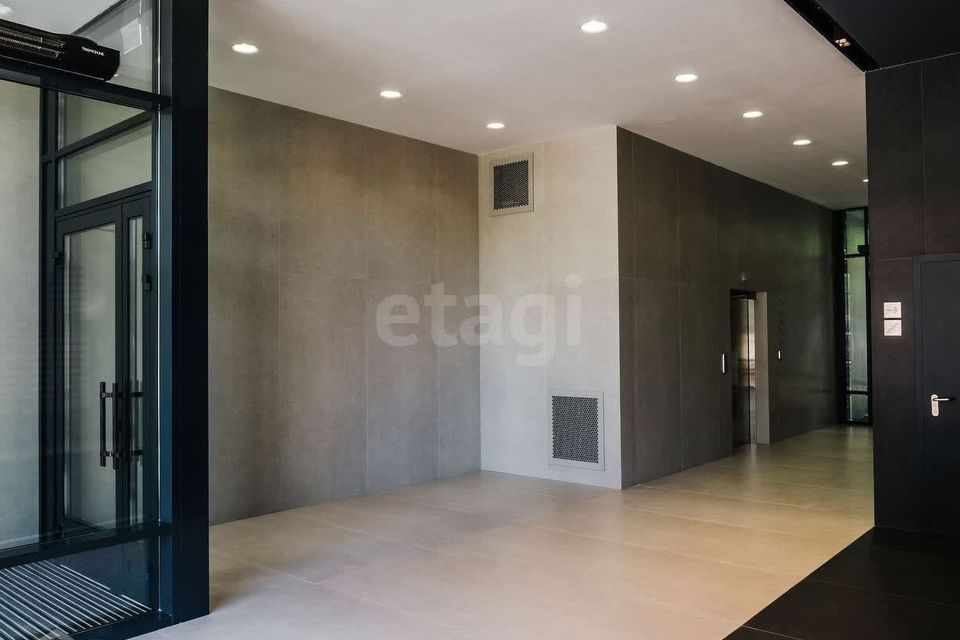 Продаётся 1-комнатная квартира, 41.3 м²