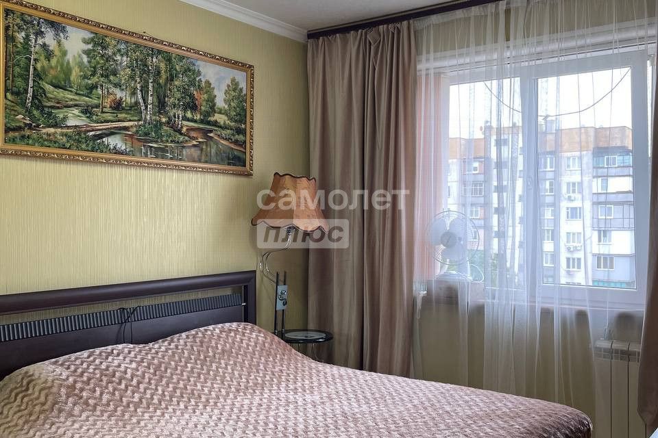 Продаётся 4-комнатная квартира, 94 м²