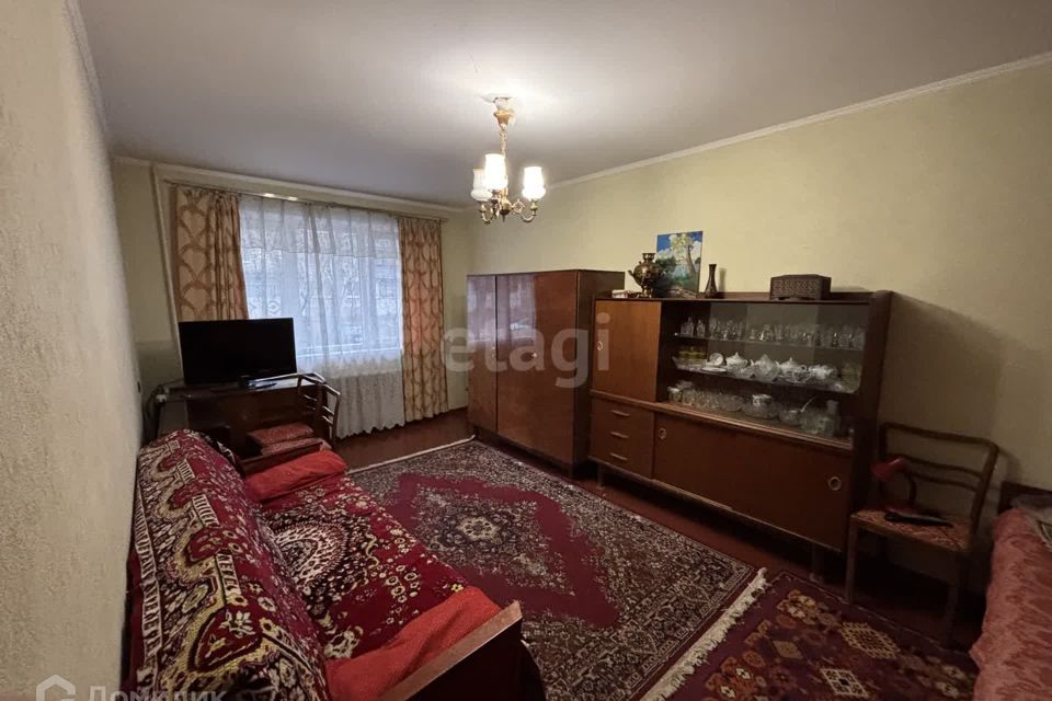 Продаётся 3-комнатная квартира, 61.7 м²