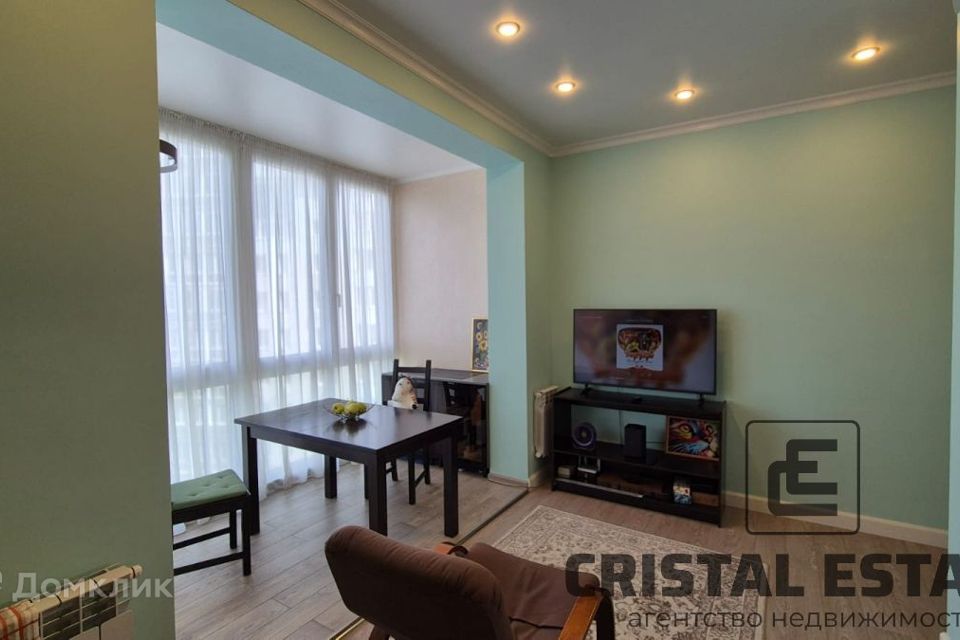 Продаётся 2-комнатная квартира, 82 м²