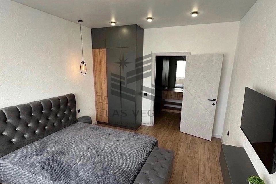 Сдаётся 2-комнатная квартира, 56 м²