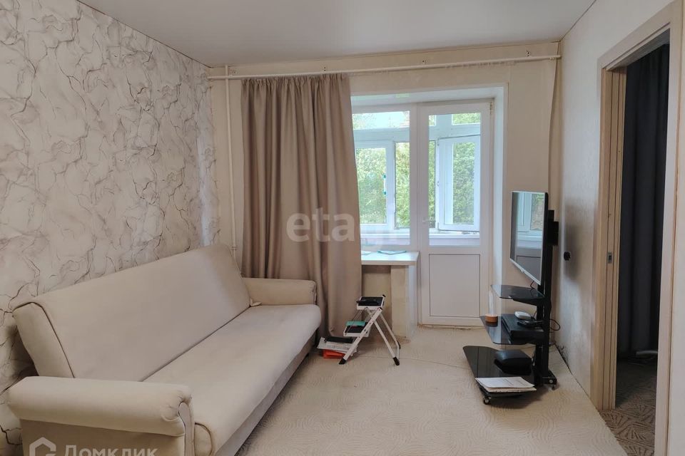 Продаётся 2-комнатная квартира, 42.8 м²