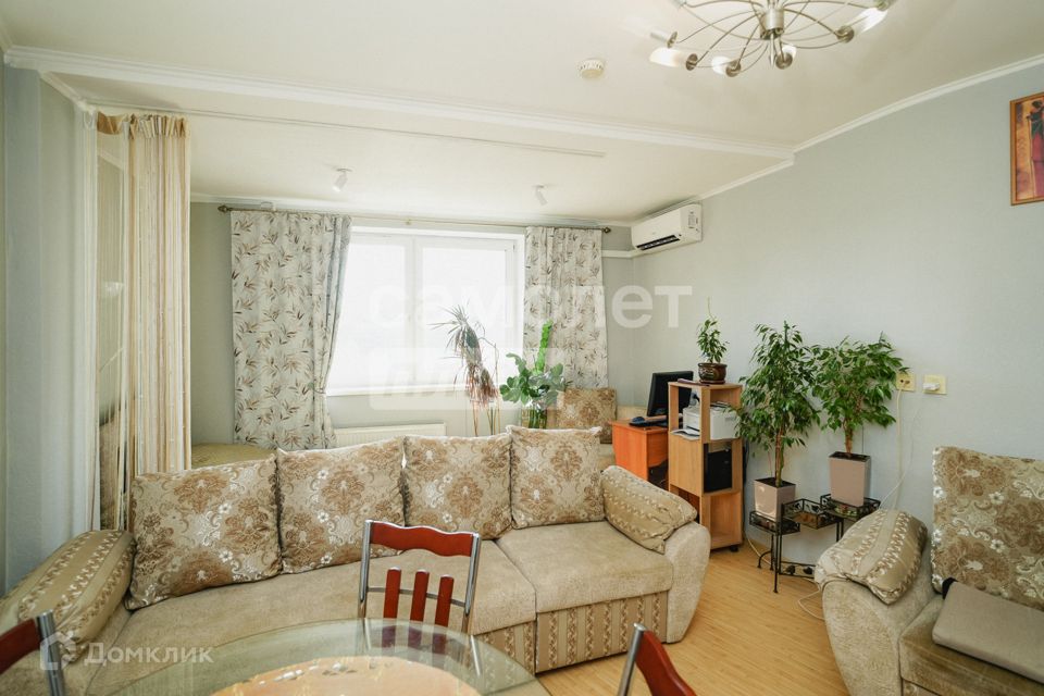 Продаётся 1-комнатная квартира, 52.5 м²