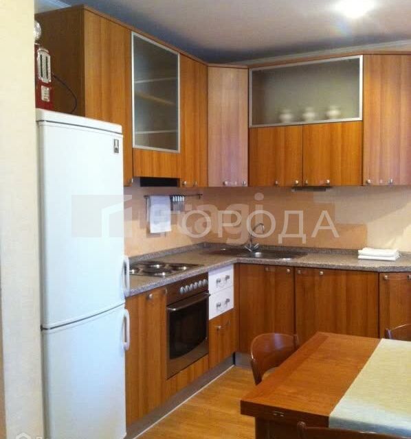 Сдаётся 1-комнатная квартира, 42 м²