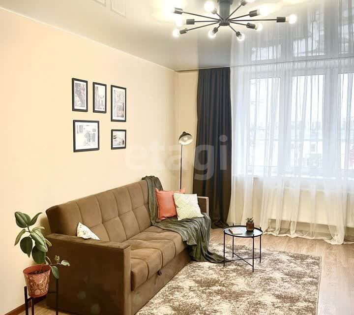 Продаётся 1-комнатная квартира, 44.2 м²
