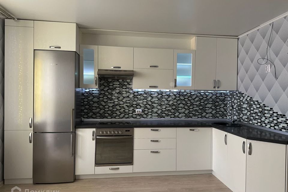 Продаётся 2-комнатная квартира, 66.7 м²