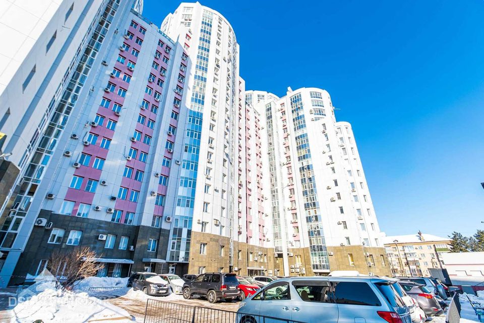 Продаётся 1-комнатная квартира, 56.7 м²
