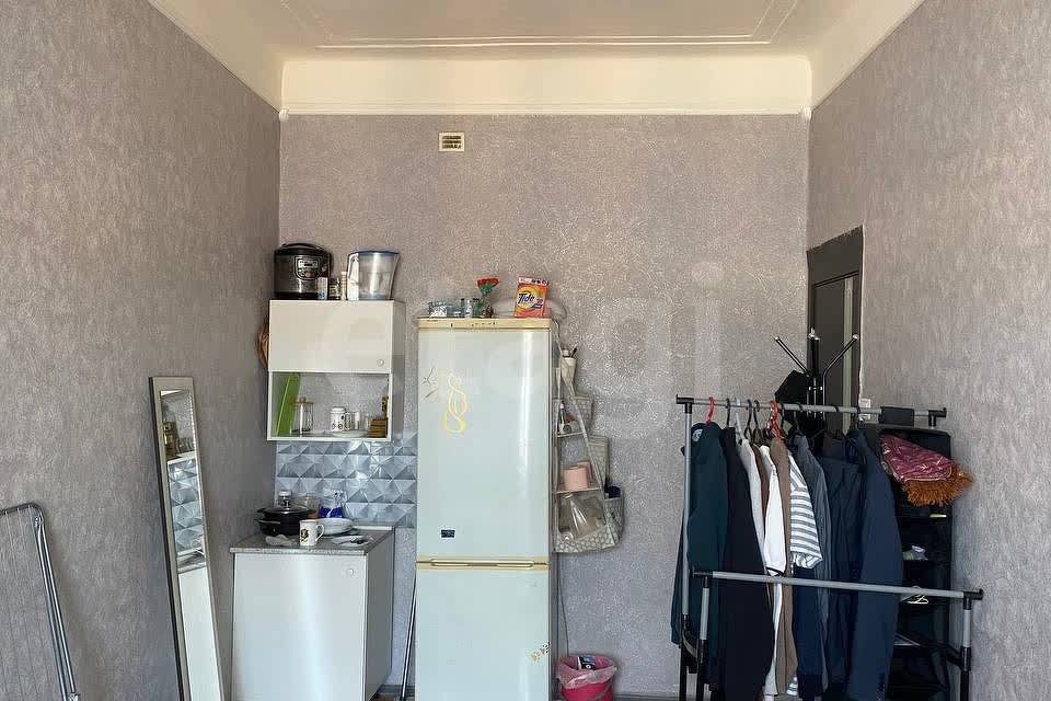 Продаётся комната в 4-комн. квартире, 16 м²