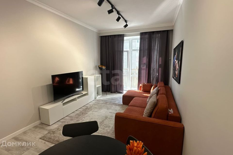Сдаётся 1-комнатная квартира, 54 м²