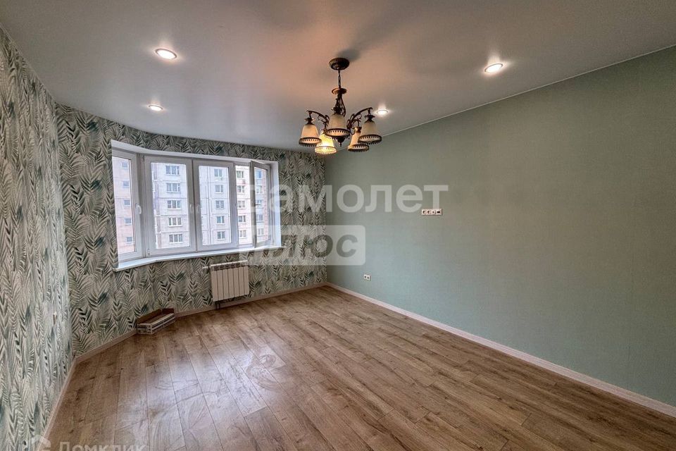 Продаётся 1-комнатная квартира, 60 м²