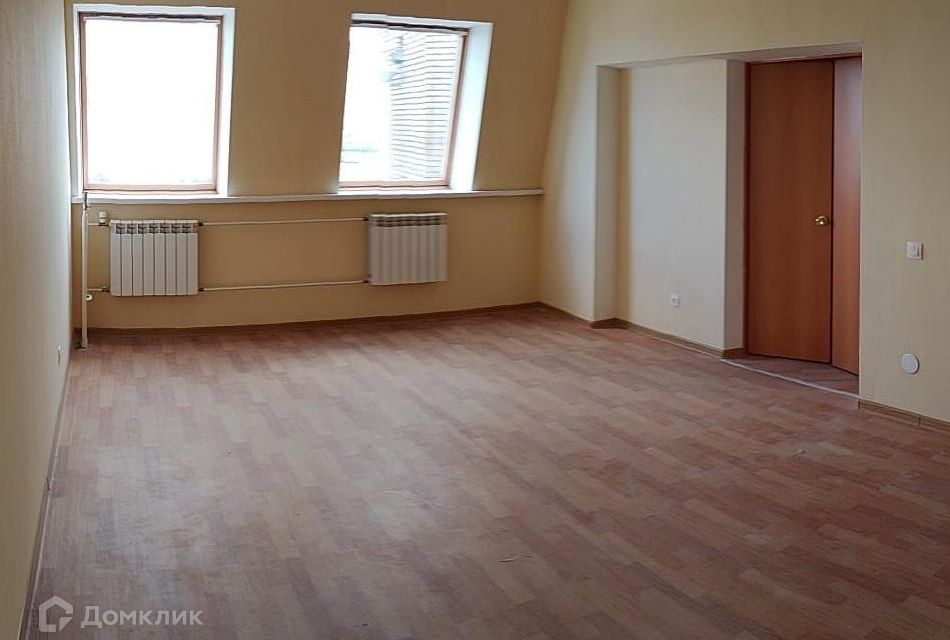 Продаётся 1-комнатная квартира, 56.6 м²