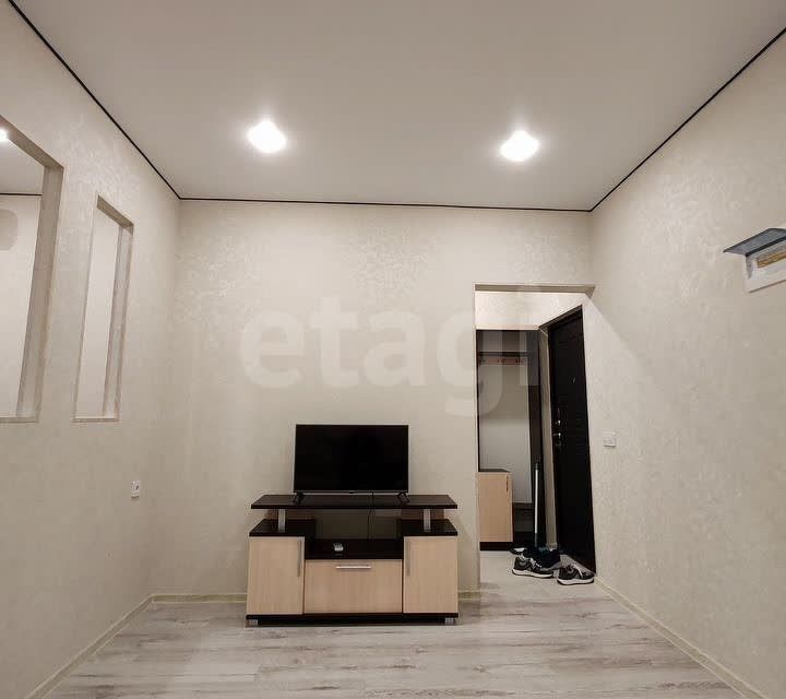 Продаётся 1-комнатная квартира, 35.7 м²