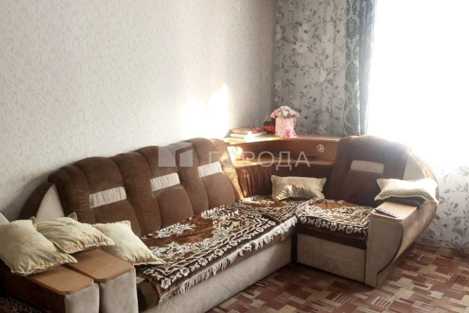 Продаётся 4-комнатная квартира, 77.6 м²