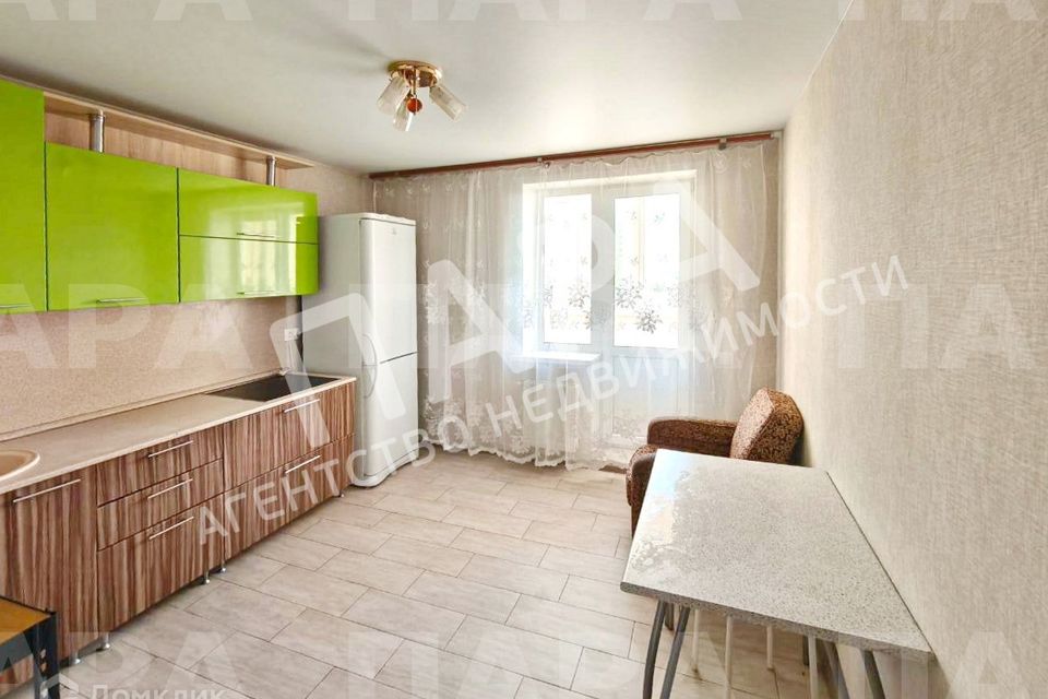 Сдаётся 1-комнатная квартира, 64 м²