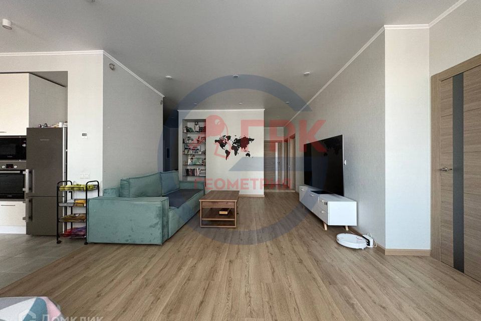 Продаётся 4-комнатная квартира, 126.7 м²